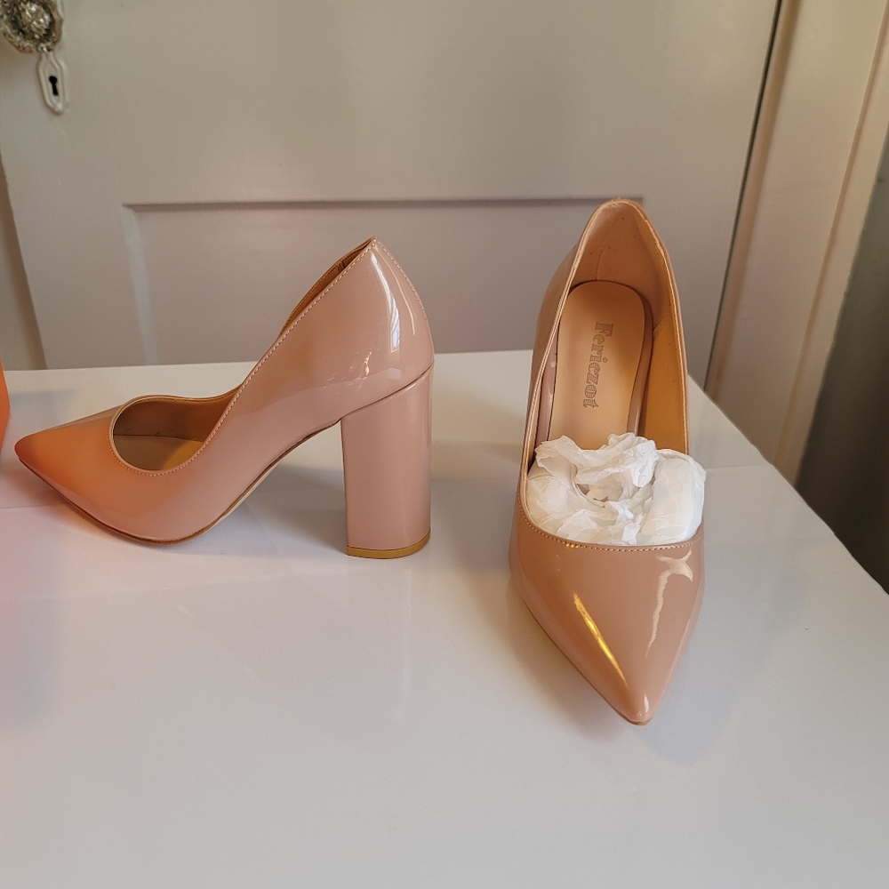 NEW 6 or 6.5 Nude stilettos Never weared pumps..* MIGHT BE A 6* FORMAL- CASUAL